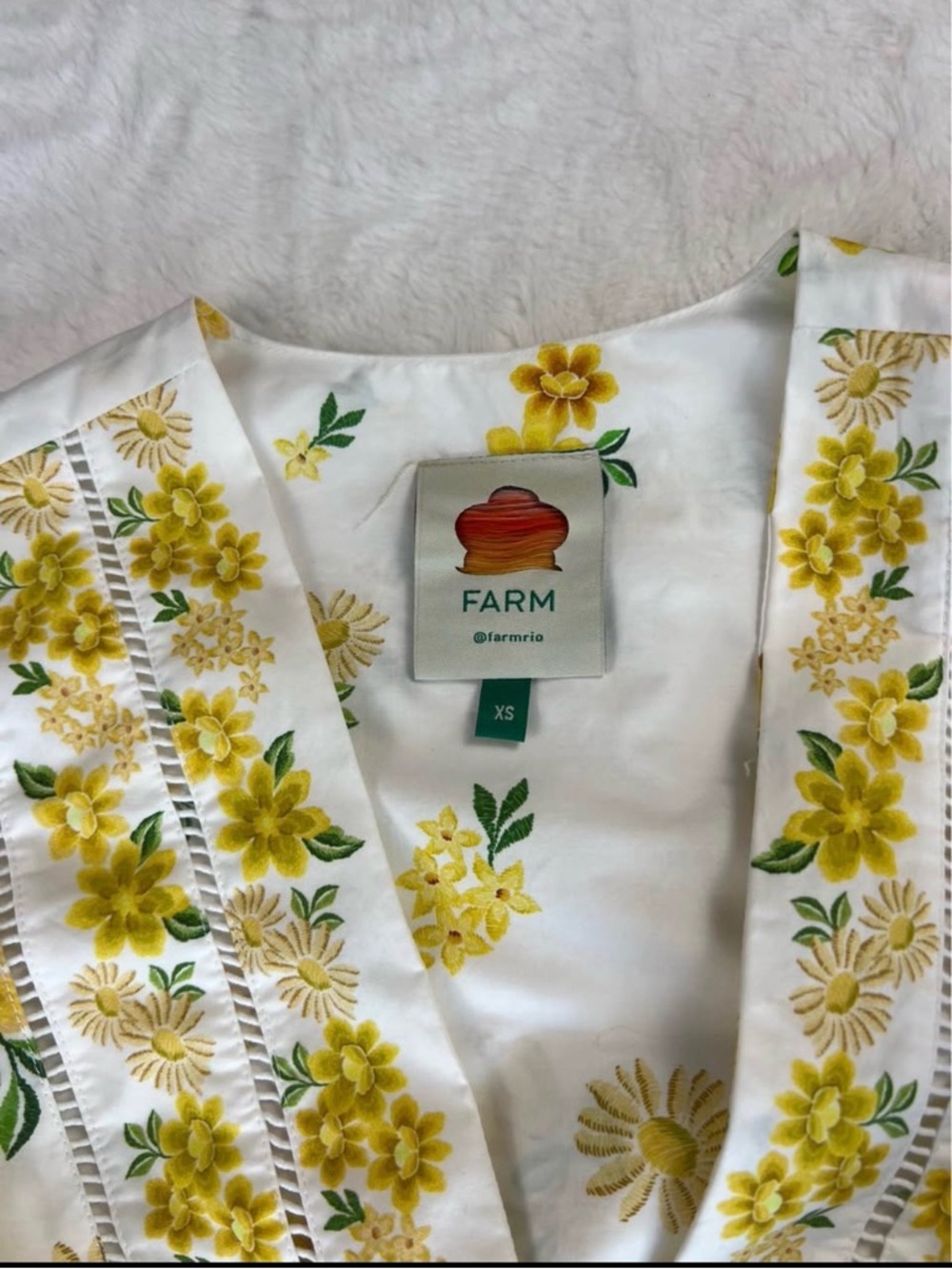 FARM Rio Azaleia Mini Dress - Picture 2 of 8